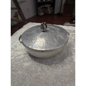 Rodney Kent Aluminum Casserole w/Lid #461 Vintage 1950s 9" Chased Tulips